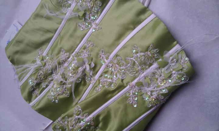 Bustier modèle Alia Annie Couture ivoire et vert anis