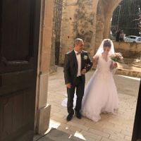 arrivée à l église aux bras de mon père