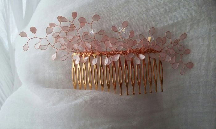  Coiffe pour les cheveux - 1