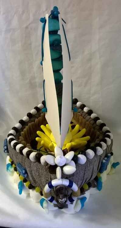 Pour votre mariage voici un "Bateau en bonbons et dragées" pour vos décorations de tables