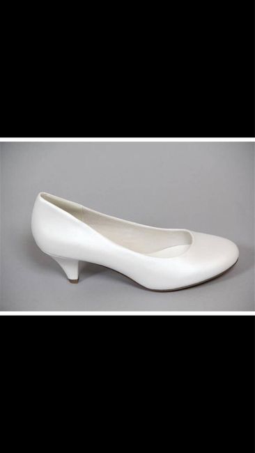 A vos chaussures !! Montrez-moi, vos jolis souliers - 1