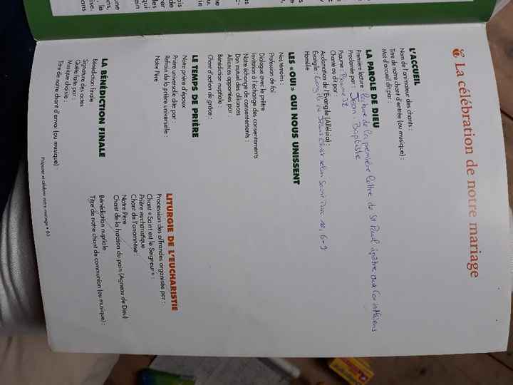 Perdu avec livret de messe - 2