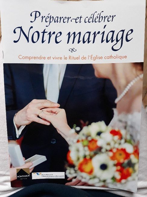 Perdu avec livret de messe - 1