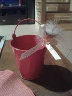 Petit seau cadeau enfant