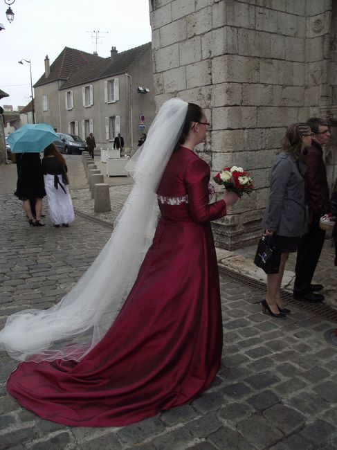 Devant l' Eglise