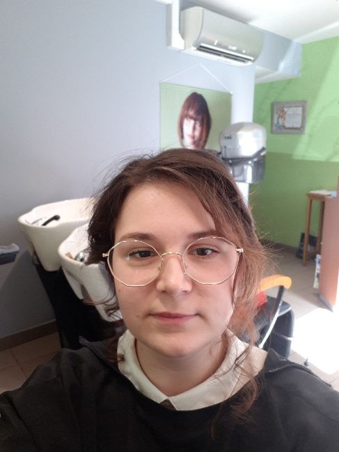 Essaie coiffure trop contente ! - 4