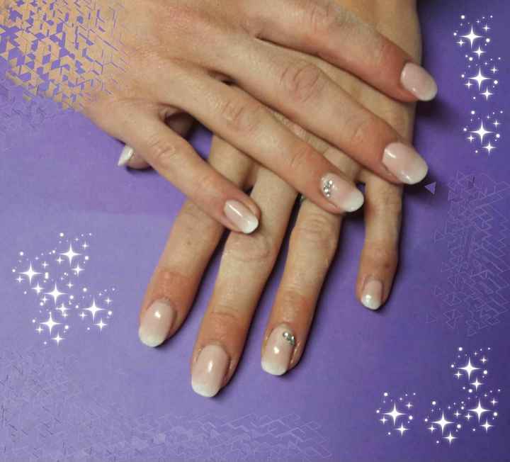 Essai manucure  💅 - 1