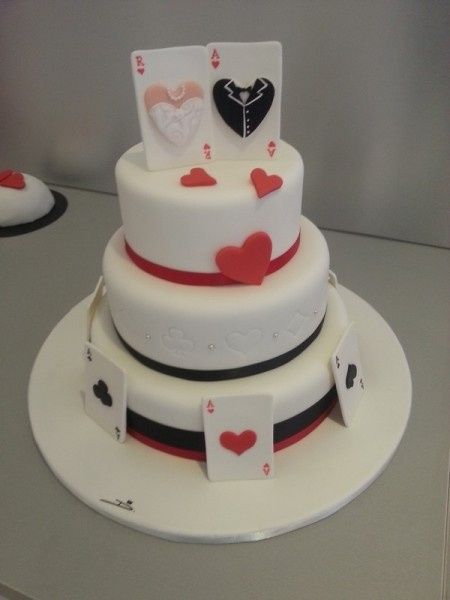 Notre wedding cake