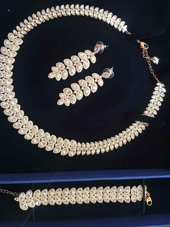 Boucles d'oreilles ?? - 1