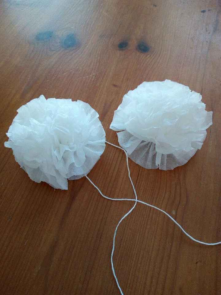 Fleurs en Kleenex, pratique pour l'église !!! - 1