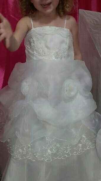 Pour ou contre les petites filles en robe de mariée ? - 1