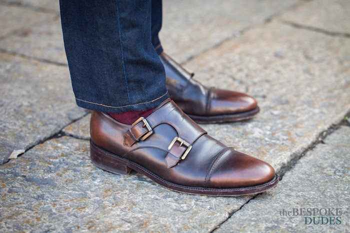 Les chaussures à boucle ou soulier : Pièce indispensable du costume des hommes du XVIIIème siècle . 