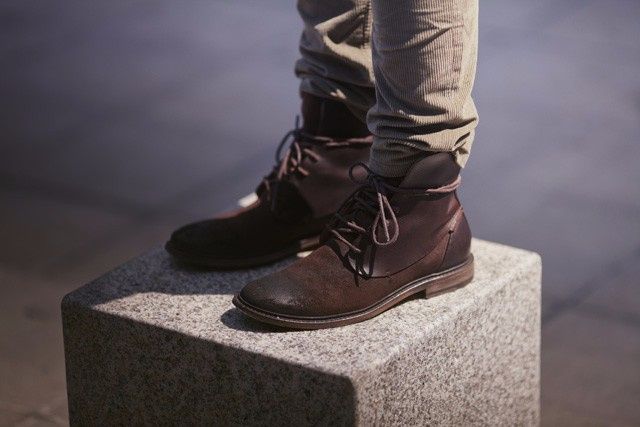 Les Bottines : Le terme bottine renferme plusieurs types et styles de chaussures. Qu’elles soient av