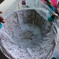 Déco dentelle pour un panier de cortège diy - 3