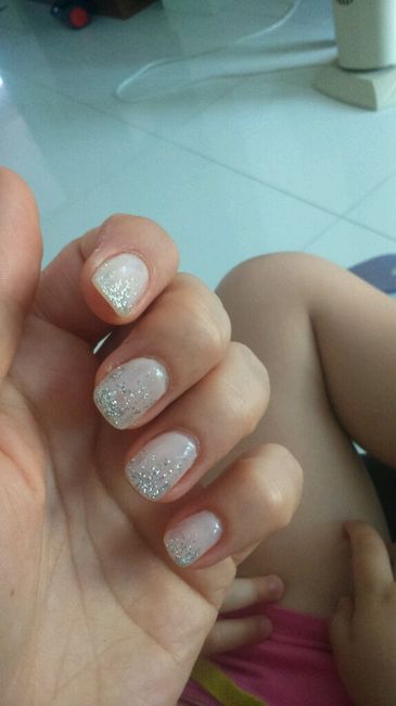 Vous et vos ongles ...  - 1