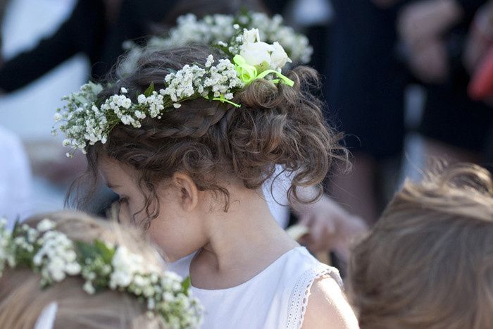 Coiffure petites demoiselles d'honneur