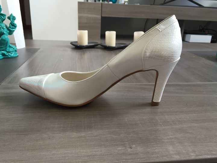 Montrez moi vos chaussures - 1