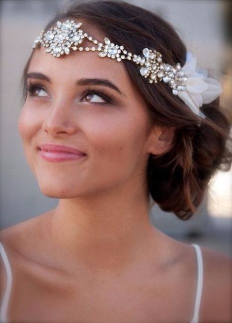 Les plus beaux bijoux de tête pour un mariage bohème ! 4