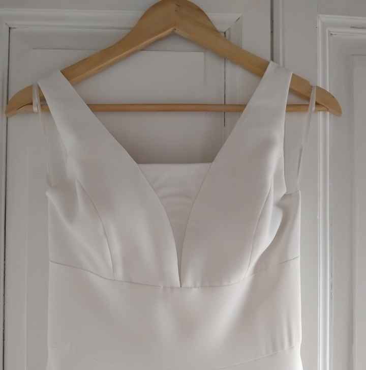Soutien gorge robe dos nu - 1