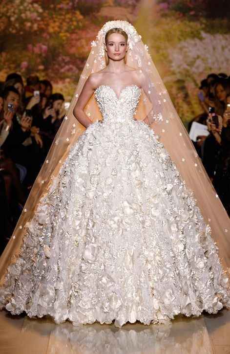 16 Zuhair Murad