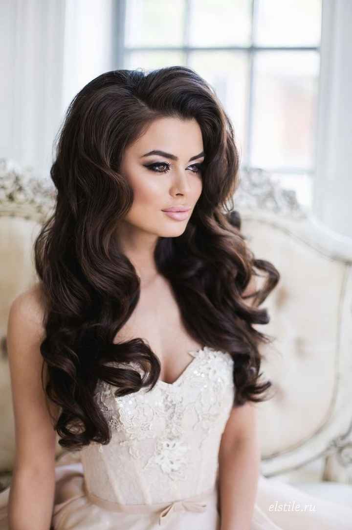 1. Cheveux détachés