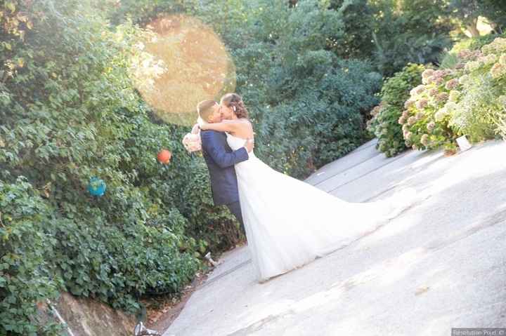 2 Le baiser champêtre de Benjamin et Marion