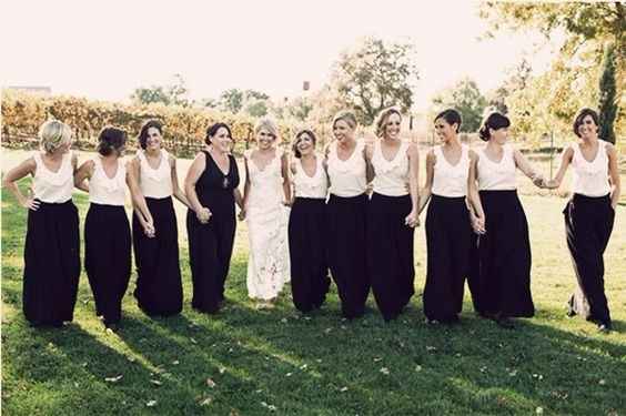 8 robe demoiselles d'honneur noir et blanc