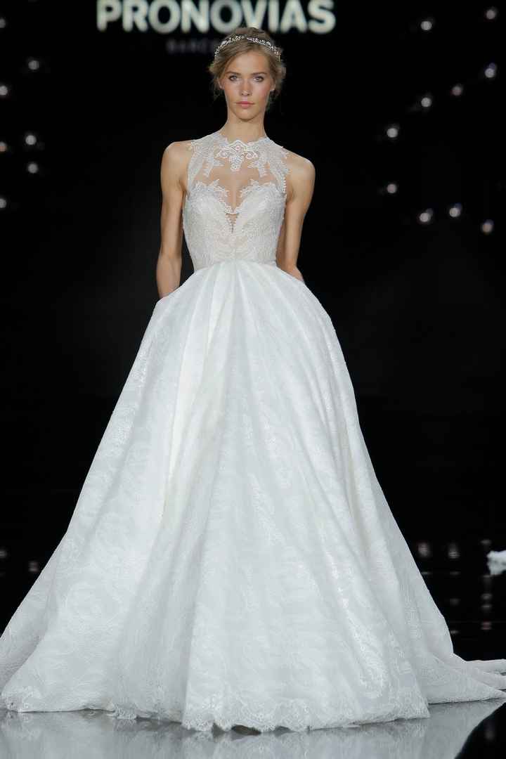 32 Pronovias