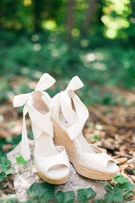 C. Chaussures mariée