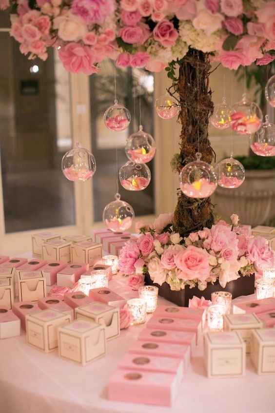 Mariage rose et blanc