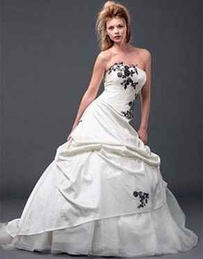 6. Robe de mariée 