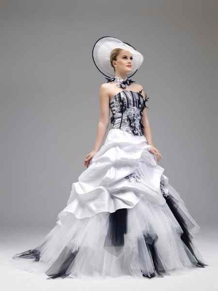 10. Robe de mariée 