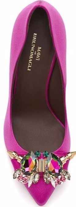 2. Chaussures fuchsia