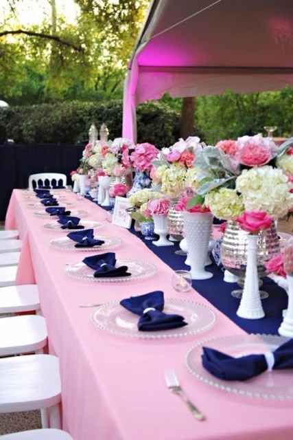 décoration bleu marine et rose