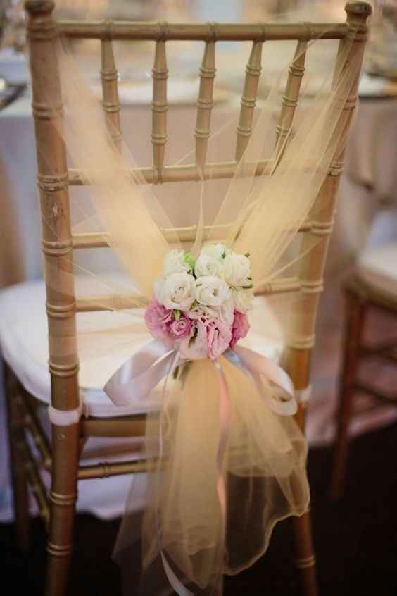 1 chaise