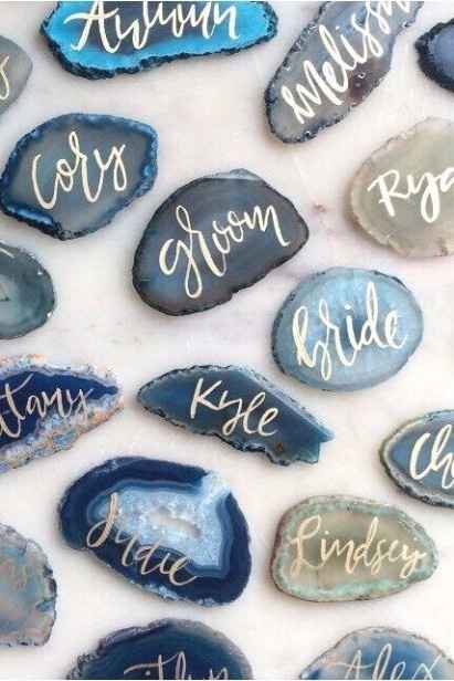 3. En agate