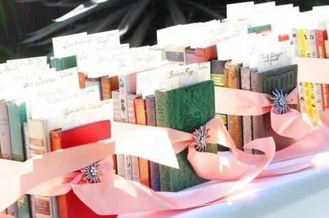 12 livres