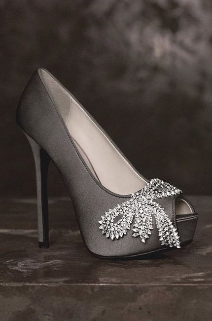 16 Chaussures