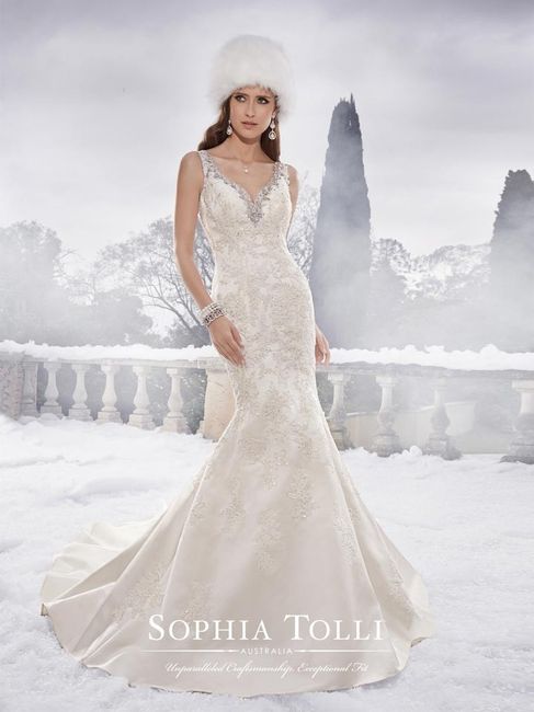 7 Sophia Tolli