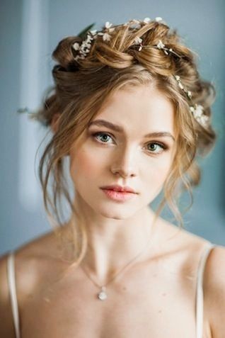 2. couronne de fleurs