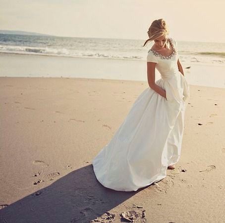2 Robe de mariée avec des poches