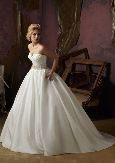 3 Robe de mariée avec des poches