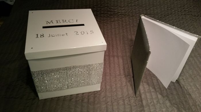 Photo de vos urnes et livre d'or  - 1