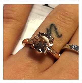 Montrez nous vos bagues de fiançailles :d - 1