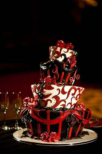 wedding cake tim burton