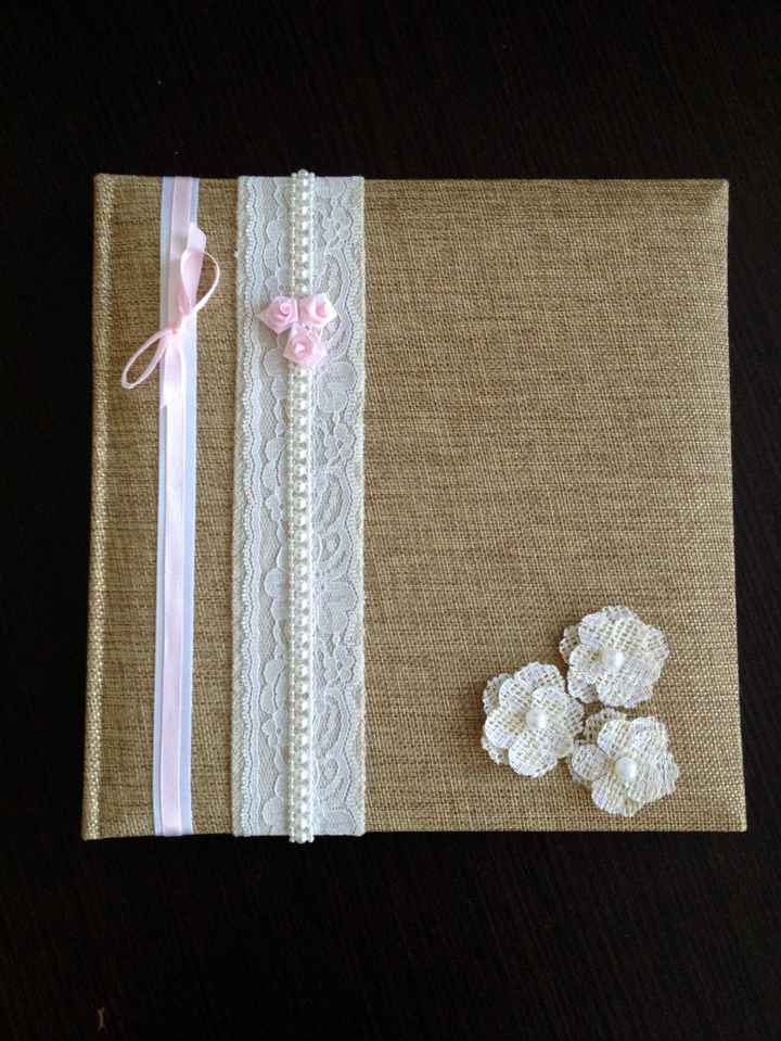 le recto de mon livre d'or ( il manquait juste nos noms et date que j'ai finit depuis)