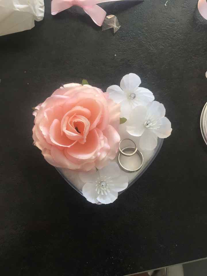 Boîte à alliance avec les reste de déco - 2