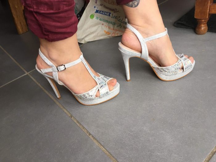 Et les chaussures - 1
