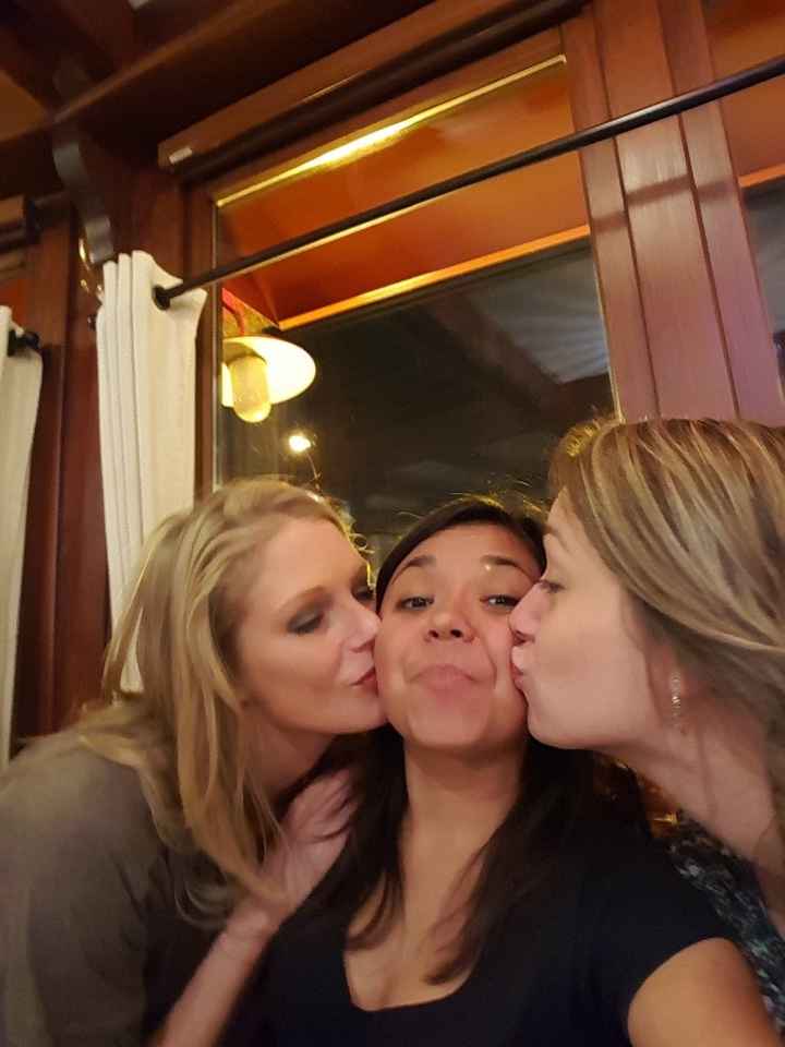 un gros bisou au resto 
