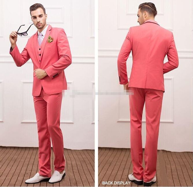 Et pourquoi pas un costume rose pour le monsieur? 5